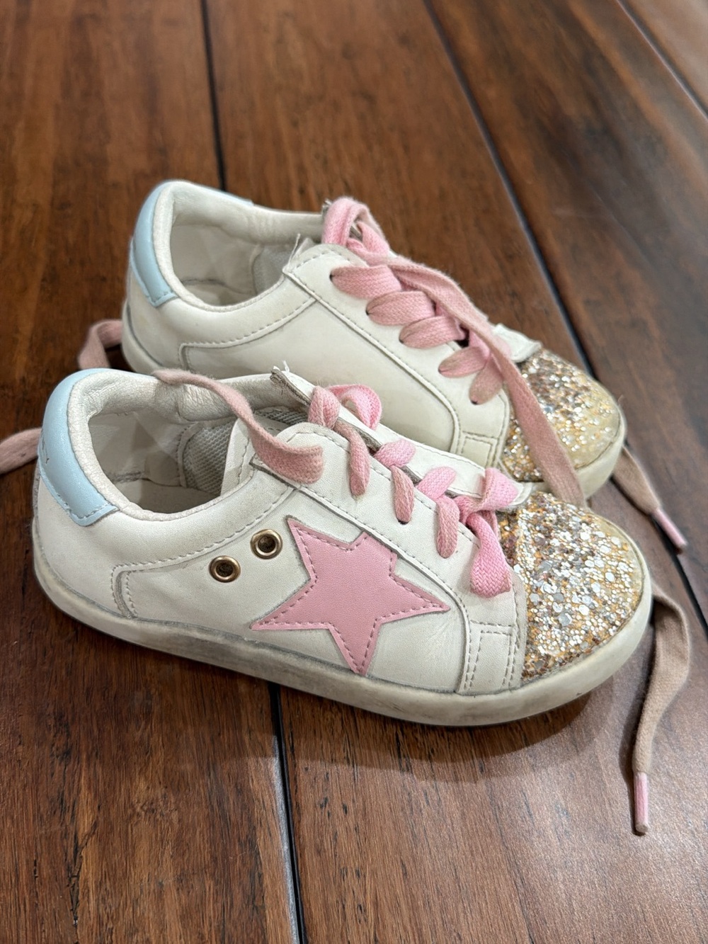 Kids White Leather Sneakers with Pink Star & Glitter Toe